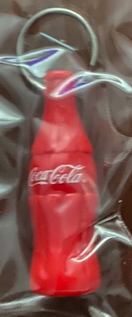 93265-1 € 4,00 coca cola sleutelhanger model fles tevens opener.jpeg